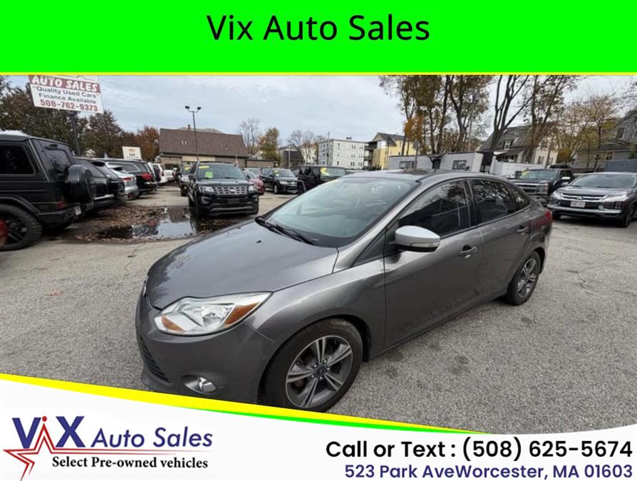 2014 Ford Focus SE's photo