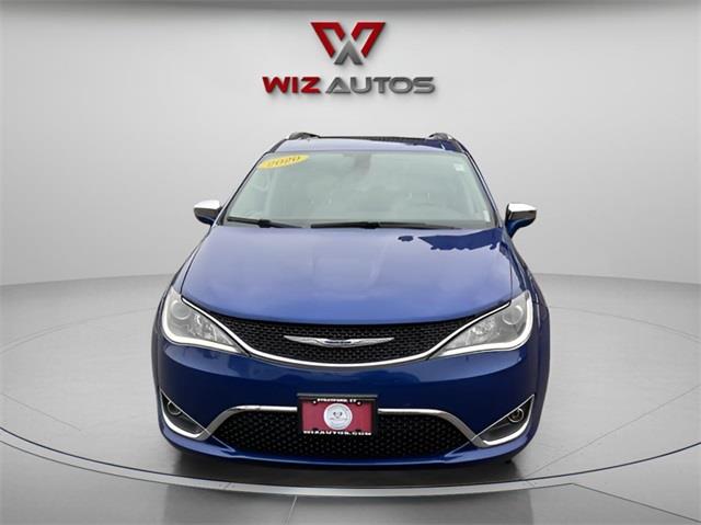 2020 Chrysler Pacifica Limited photo 2