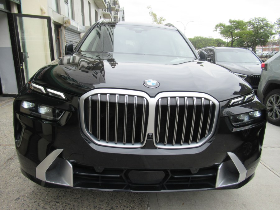 2025 BMW X7 xDrive40i Sports Activity Vehicle, available for sale in Woodside, New York | Pepmore Auto Sales Inc.. Woodside, New York