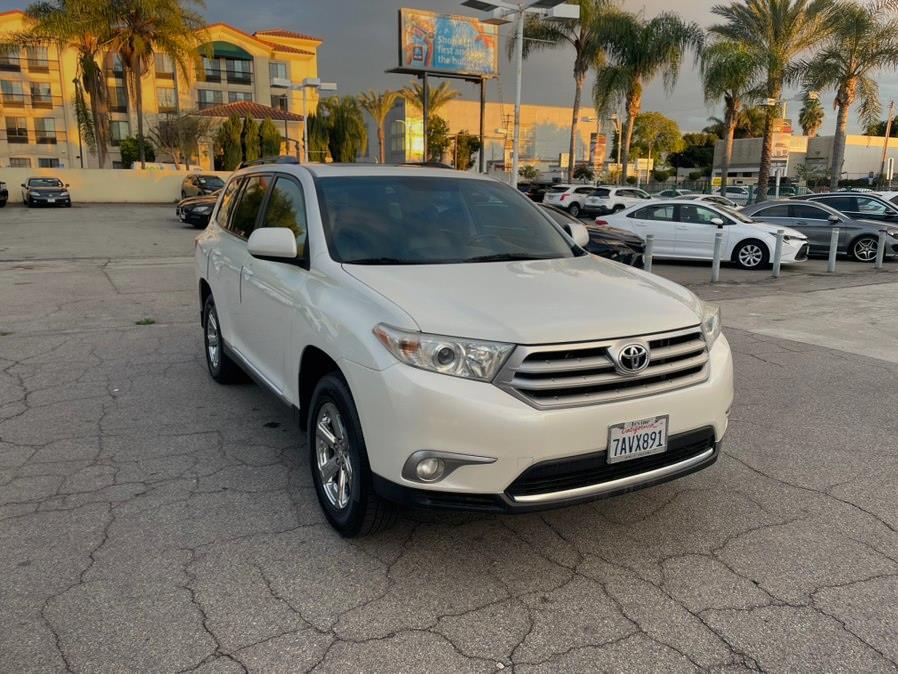 2013 Toyota Highlander FWD 4dr V6 SE (Natl), available for sale in Hawaiian Gardens, California | Luxe Motors. Hawaiian Gardens, California
