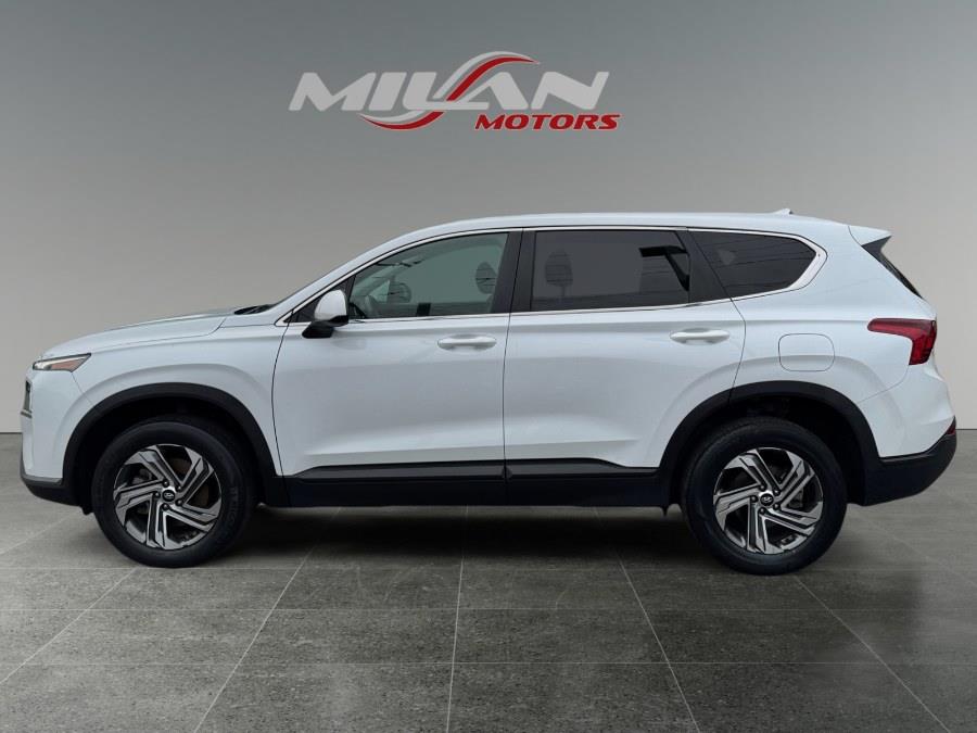 2021 Hyundai Santa Fe SE photo 2