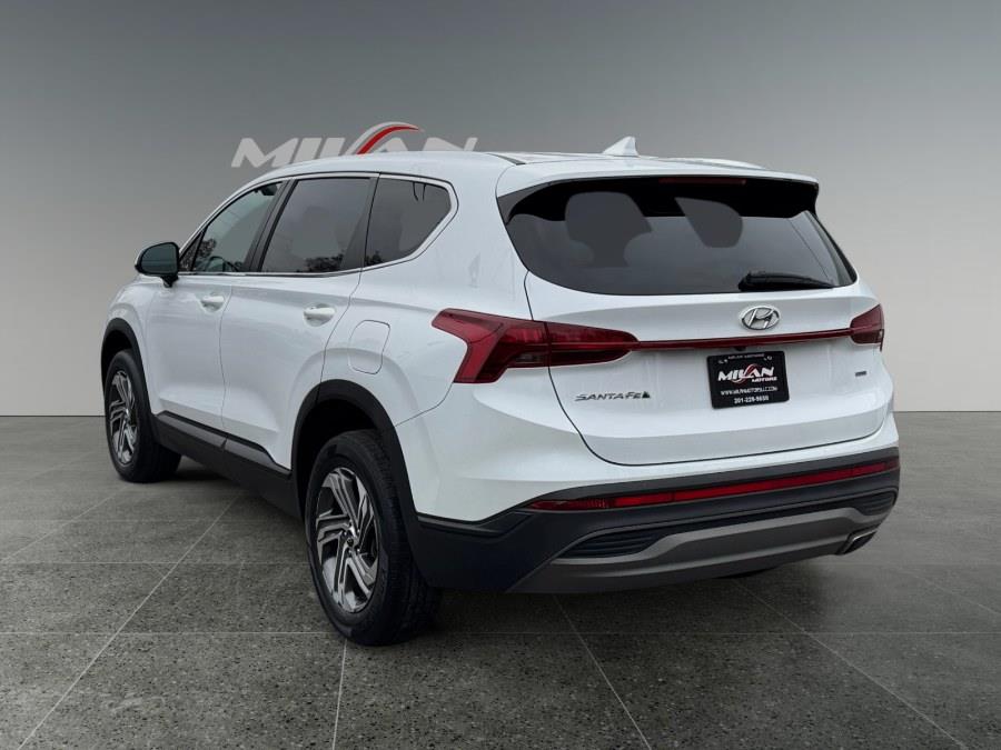 2021 Hyundai Santa Fe SE photo 3