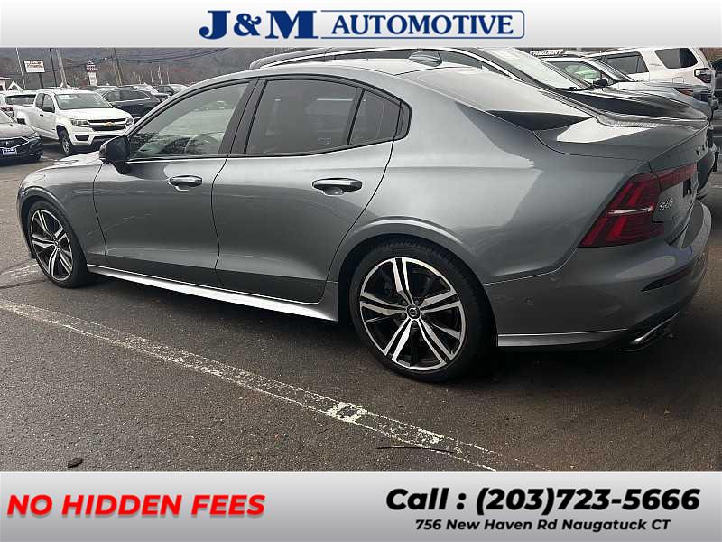 2019 Volvo S60 R-Design photo 3