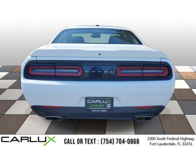 2022 Dodge Challenger GT photo 4