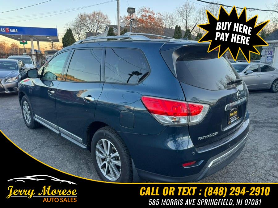 2014 Nissan Pathfinder Platinum photo 3