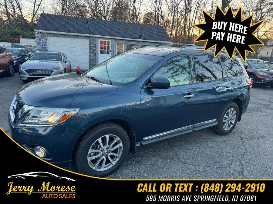 2014 Nissan Pathfinder Platinum photo 2