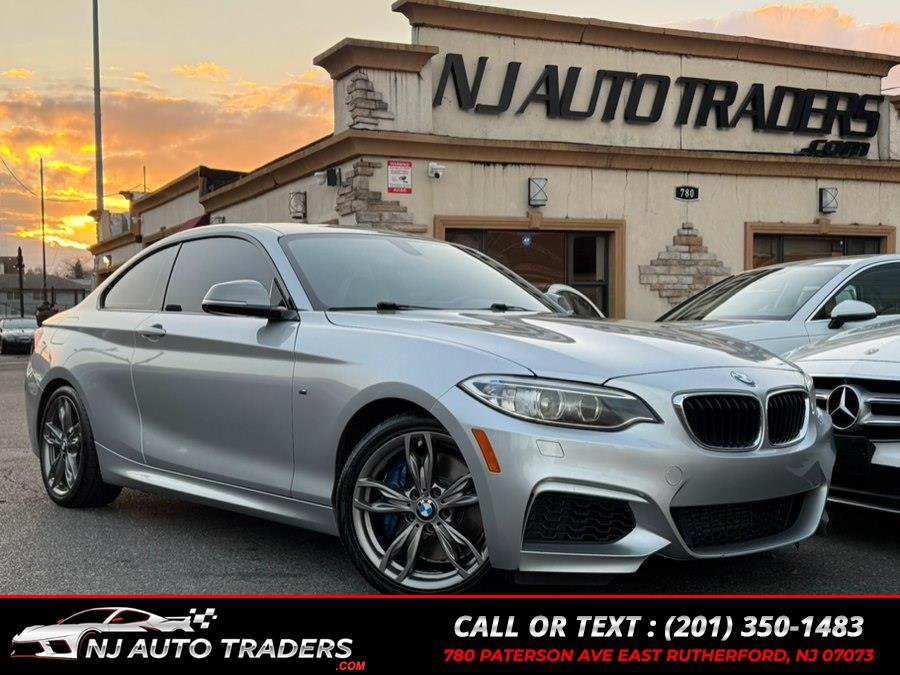 2014 BMW 2 Series M235i's photo