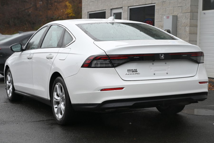 2023 Honda Accord LX photo 3