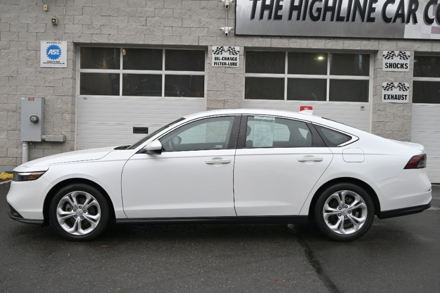 2023 Honda Accord LX photo 2