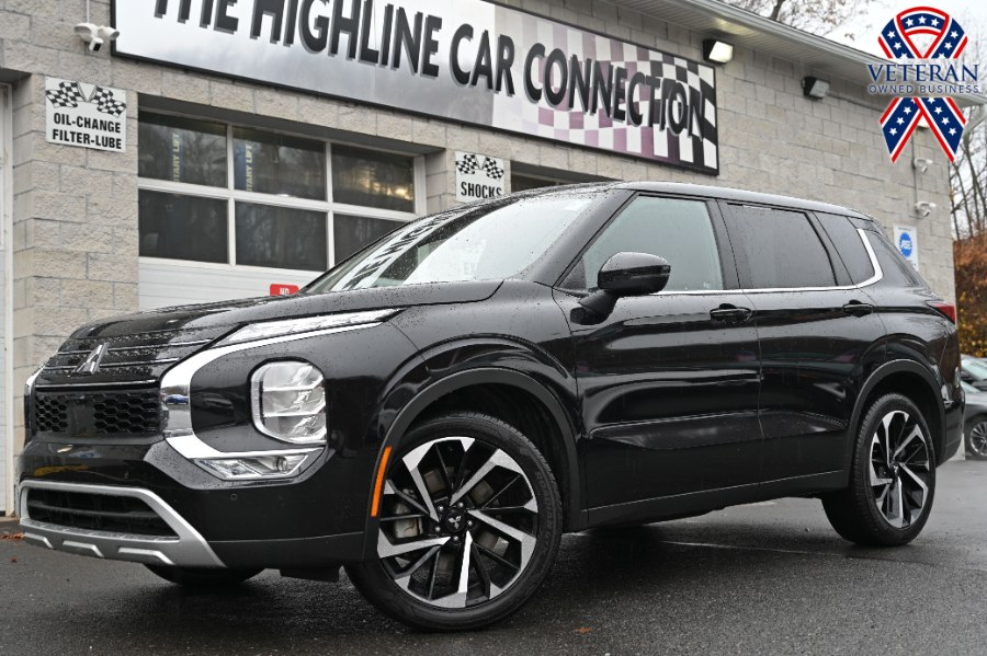 2024 Mitsubishi Outlander SE's photo