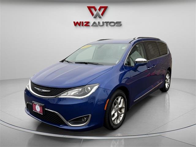 Used 2020 Chrysler Pacifica in Stratford, Connecticut | Wiz Leasing Inc. Stratford, Connecticut