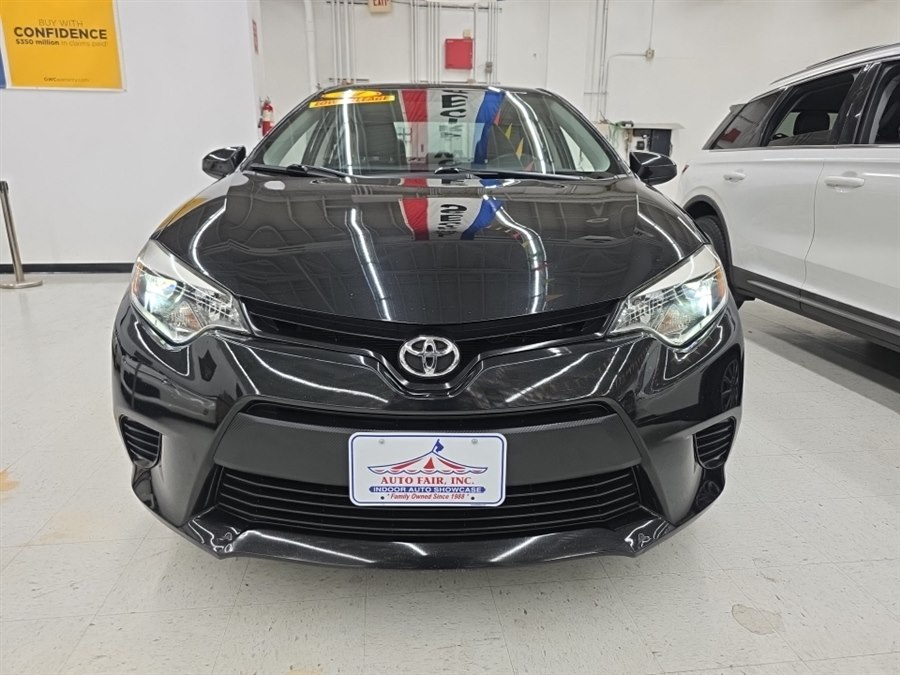 2014 Toyota Corolla LE Plus photo 2
