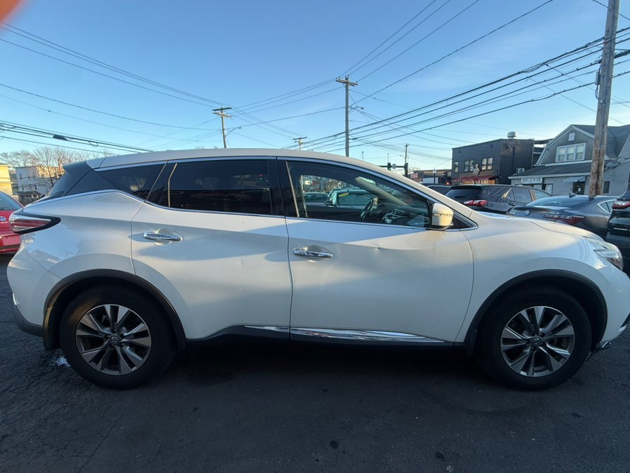 2018 Nissan Murano S photo 2