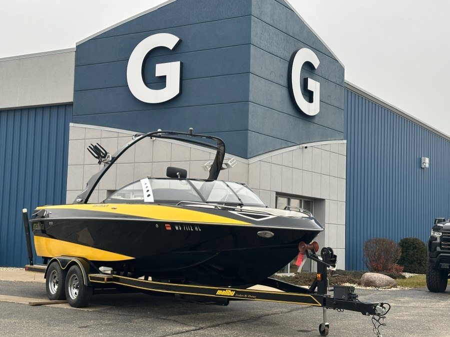 Used 2008 Malibu Sunscape 23 LSV in Darien, Wisconsin | Geneva Motor Cars. Darien, Wisconsin