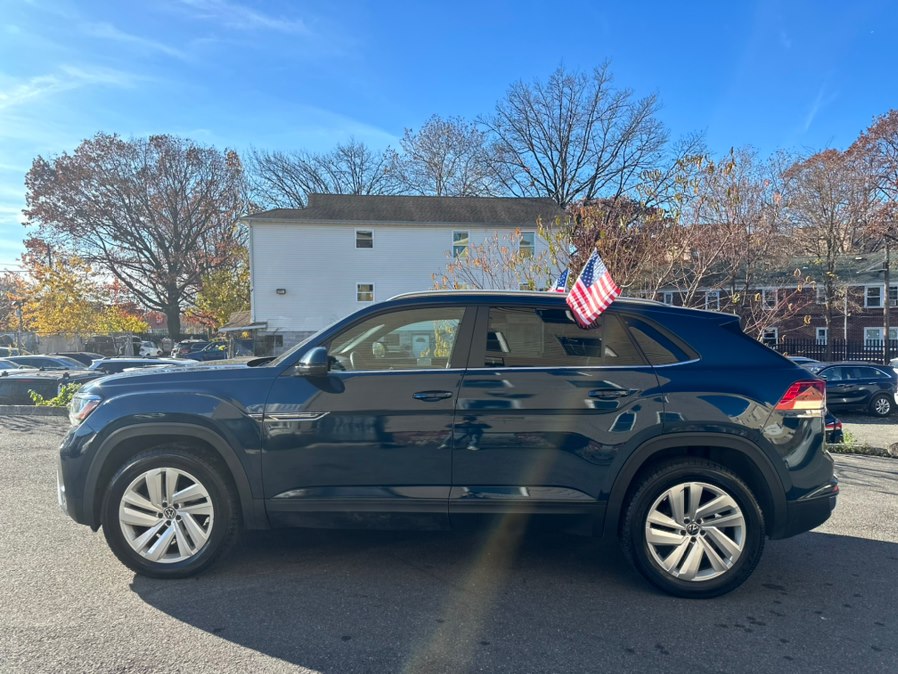 2020 Volkswagen Atlas Cross Sport SE Technology photo 4