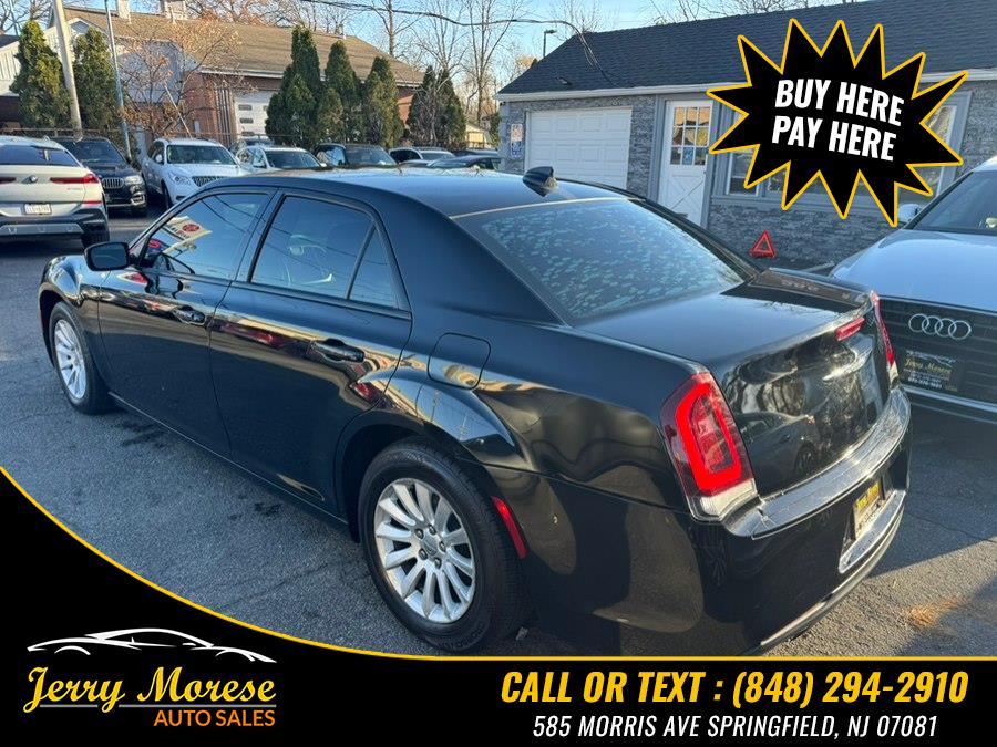 2018 Chrysler 300 Touring Limited photo 4