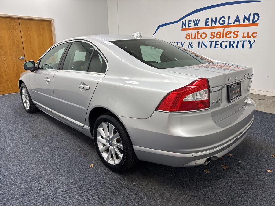 2015 Volvo S80 T5 Drive-E Platinum photo 2