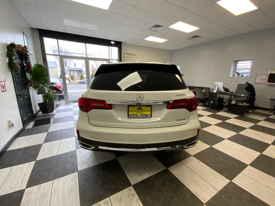 2017 Acura MDX SH-AWD Advance photo 4