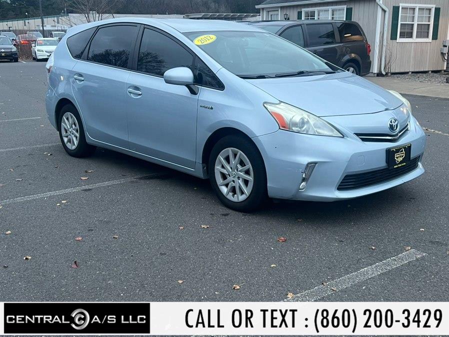 2013 Toyota Prius V Two photo 3
