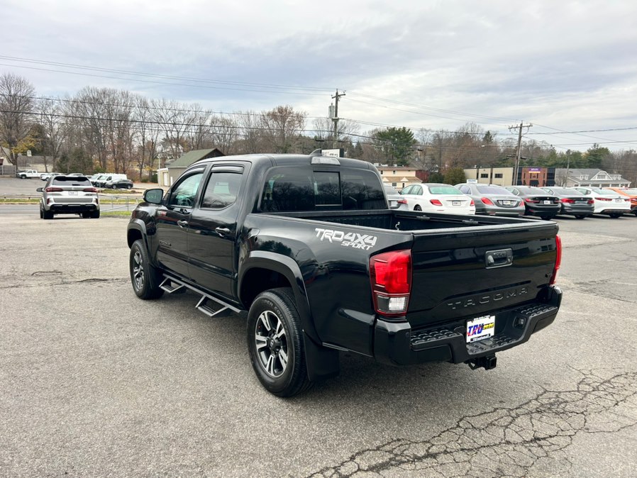 2019 Toyota Tacoma TRD Sport Double Cab V6 photo 4