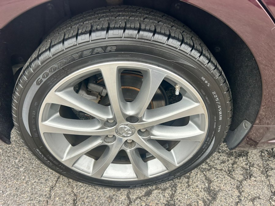 2015 Toyota Avalon XLE photo 3