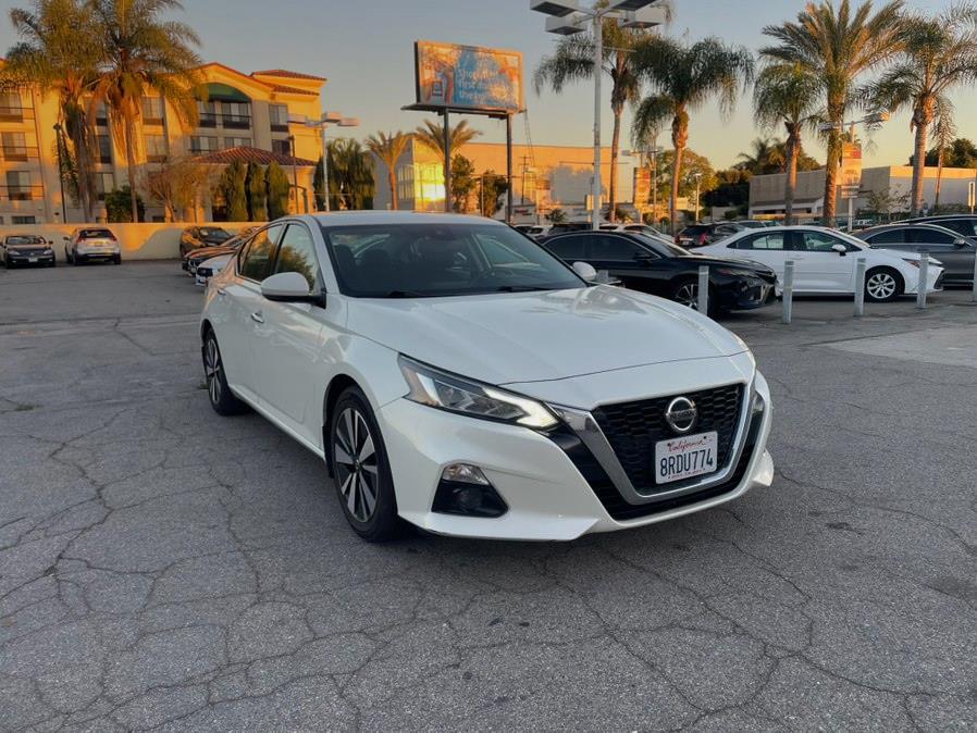 Used 2020 Nissan Altima in Hawaiian Gardens, California | Luxe Motors. Hawaiian Gardens, California