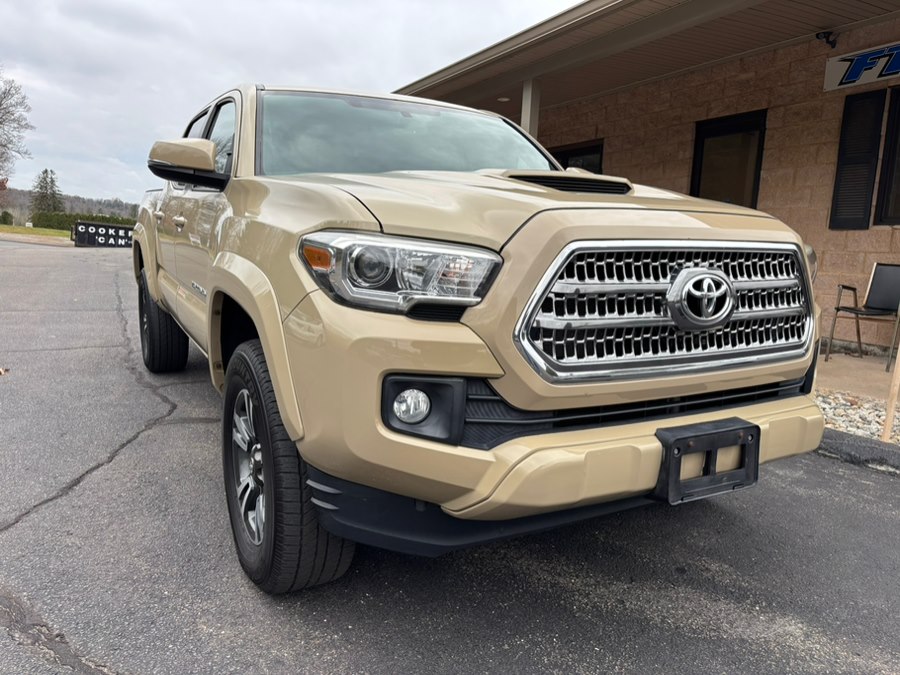 2017 Toyota Tacoma SR5 Sport TRD Pro photo 3