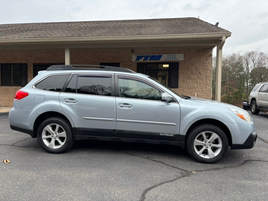 2014 Subaru Outback Limited photo 4
