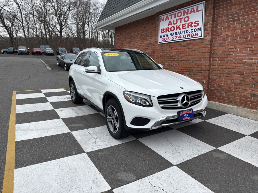 Used 2019 Mercedes-Benz GLC in Waterbury, Connecticut | National Auto Brokers, Inc.. Waterbury, Connecticut