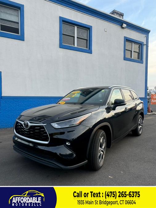 Used 2024 Toyota Highlander in Bridgeport, Connecticut | Affordable Motors 2 LLC. Bridgeport, Connecticut