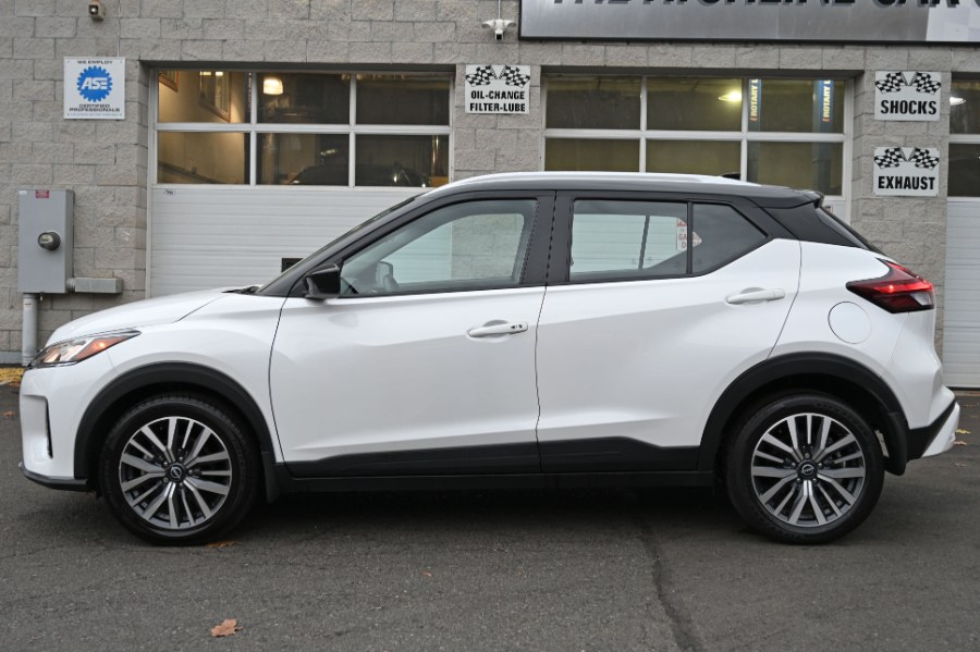 2023 Nissan Kicks SV photo 2