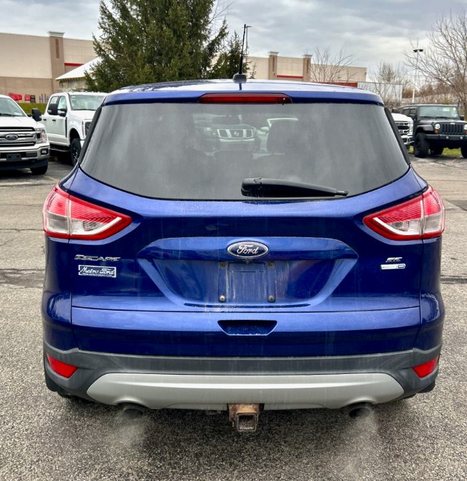 2014 Ford Escape SE photo 2