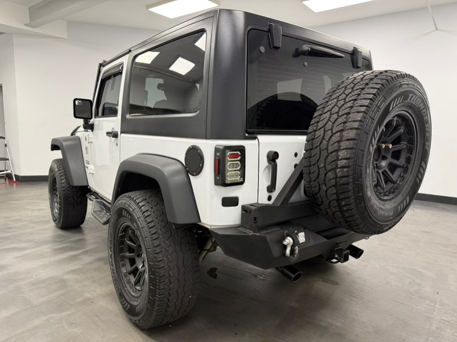 2017 Jeep Wrangler Willys Wheeler photo 3