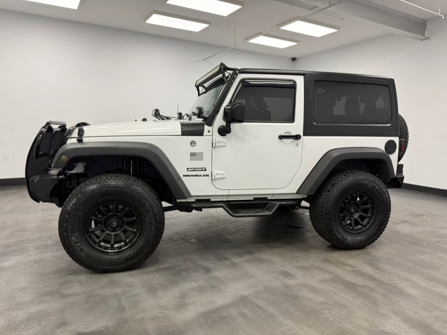 2017 Jeep Wrangler Willys Wheeler photo 2