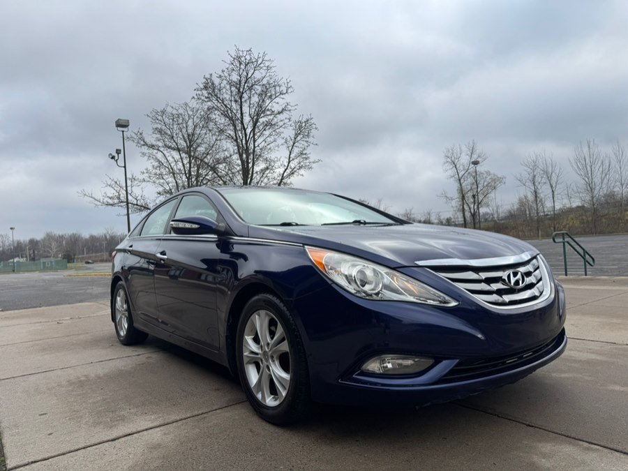 Used 2013 Hyundai Sonata in New Britain, Connecticut | Supreme Automotive. New Britain, Connecticut