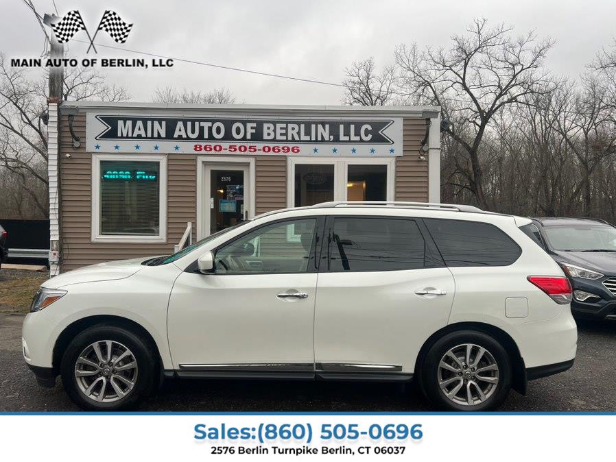 Used 2015 Nissan Pathfinder in Berlin, Connecticut | Main Auto of Berlin. Berlin, Connecticut