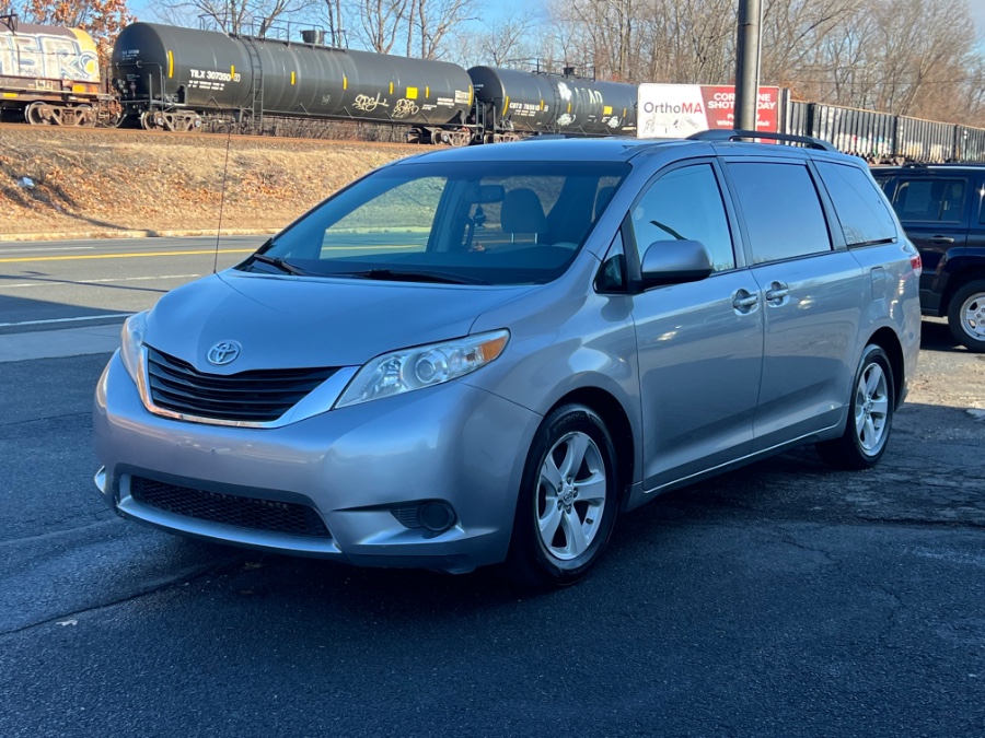 2013 Toyota Sienna LE