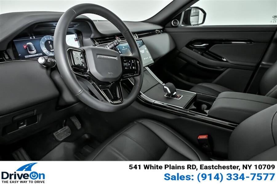 2024 Land Rover Range Rover Evoque S photo 2