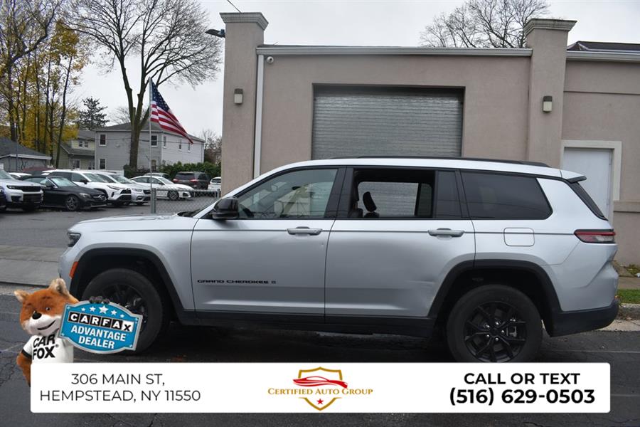 2024 Jeep Grand Cherokee Altitude photo 4