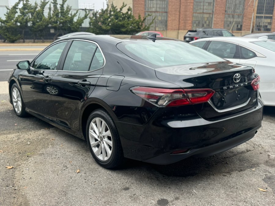 2024 Toyota Camry LE photo 4