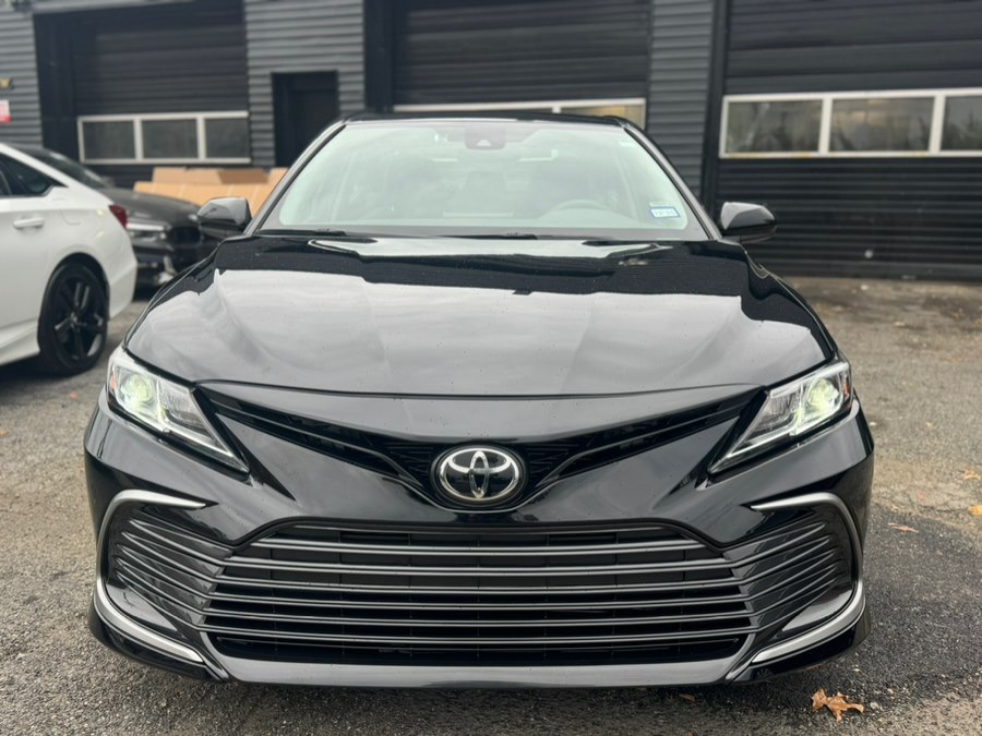 2024 Toyota Camry LE photo 3