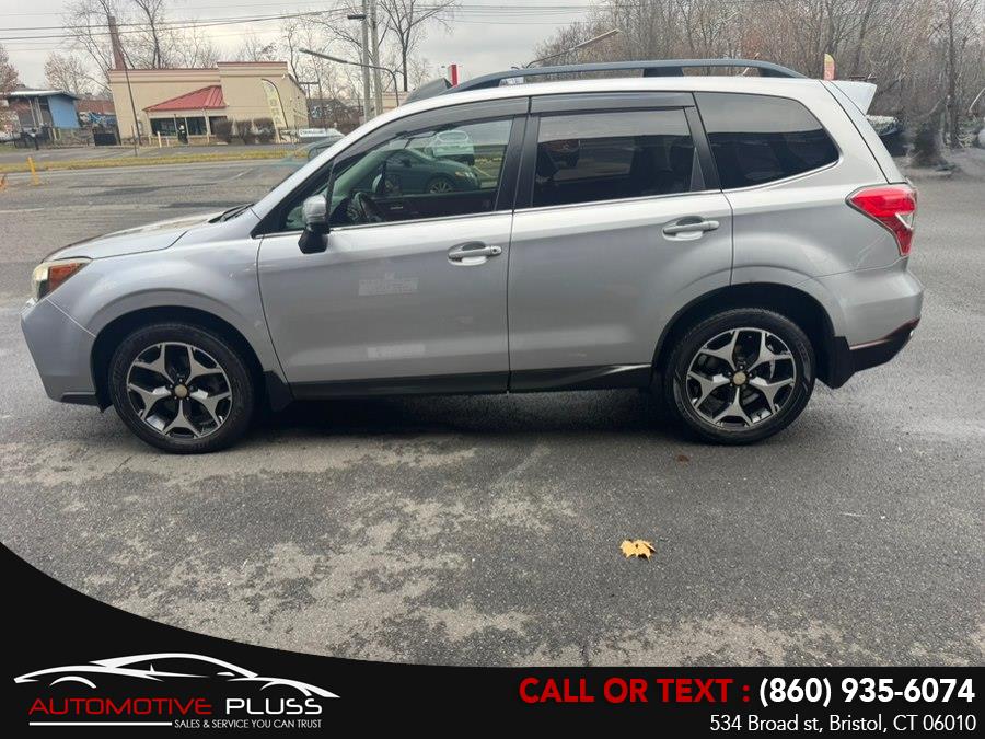 2014 Subaru Forester 2.0XT Touring photo 4