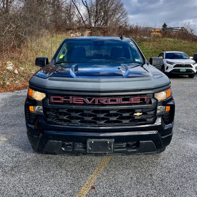 2022 Chevrolet Silverado 1500 Custom photo 3