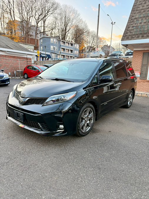 Used 2018 Toyota Sienna in Shelton, Connecticut | Center Motorsports LLC. Shelton, Connecticut