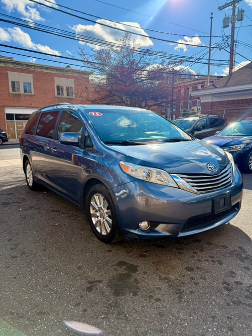 Used 2015 Toyota Sienna in Shelton, Connecticut | Center Motorsports LLC. Shelton, Connecticut