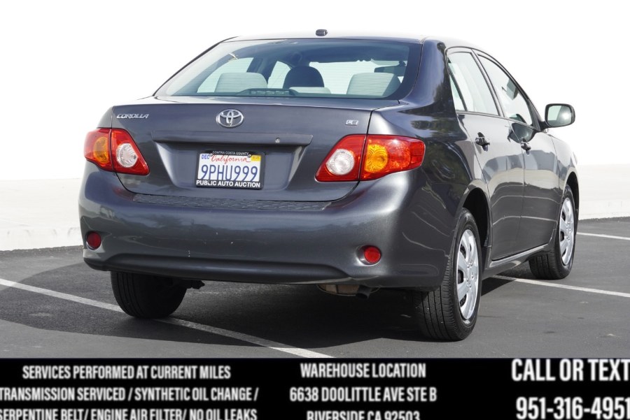 2009 Toyota Corolla LE photo 4