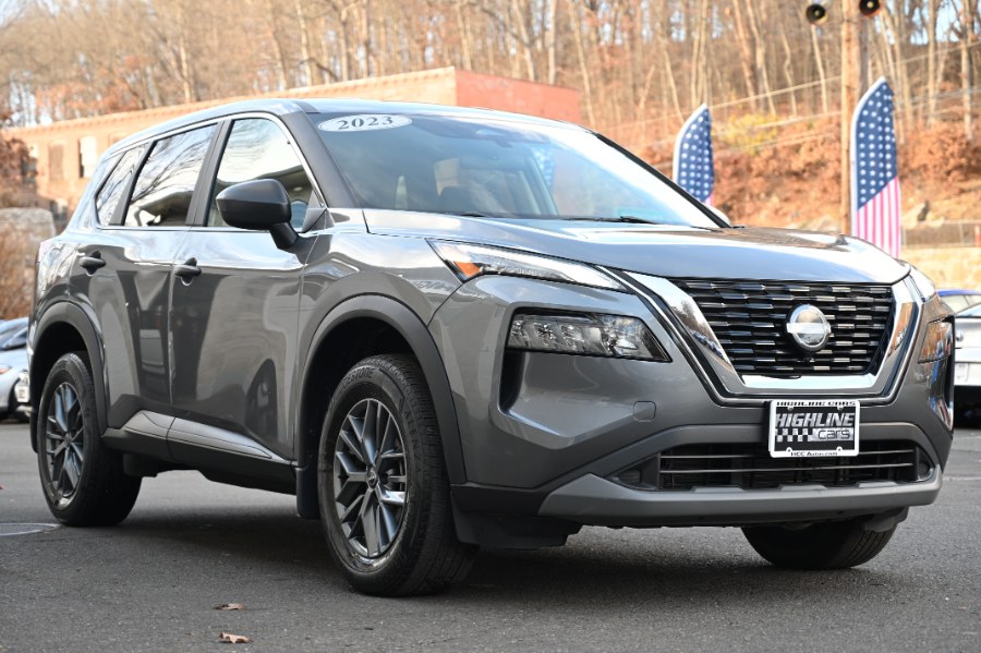2023 Nissan Rogue S photo 2