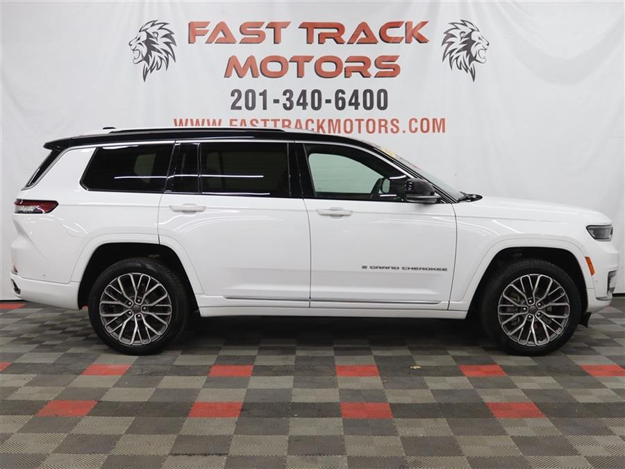 2022 Jeep Grand Cherokee L Summit Reserve photo 4