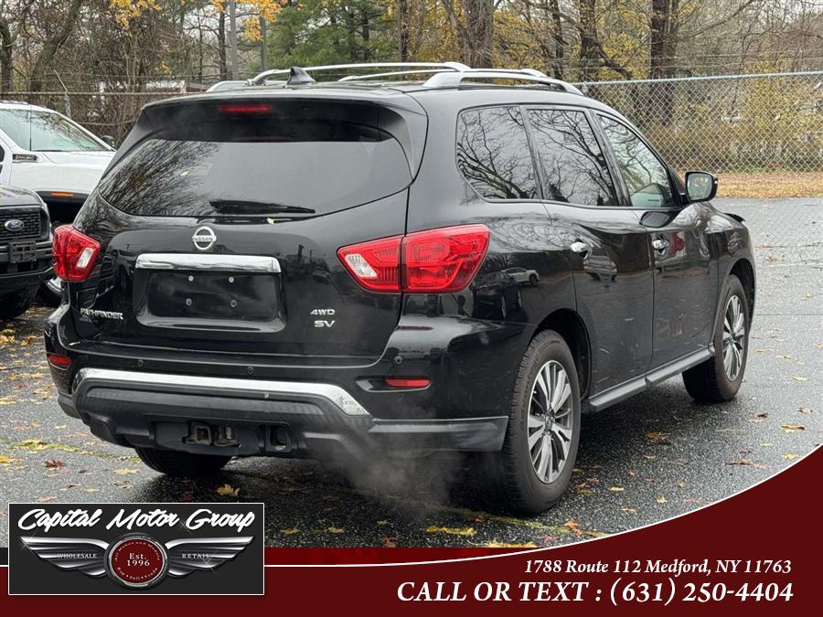 2019 Nissan Pathfinder SL photo 3