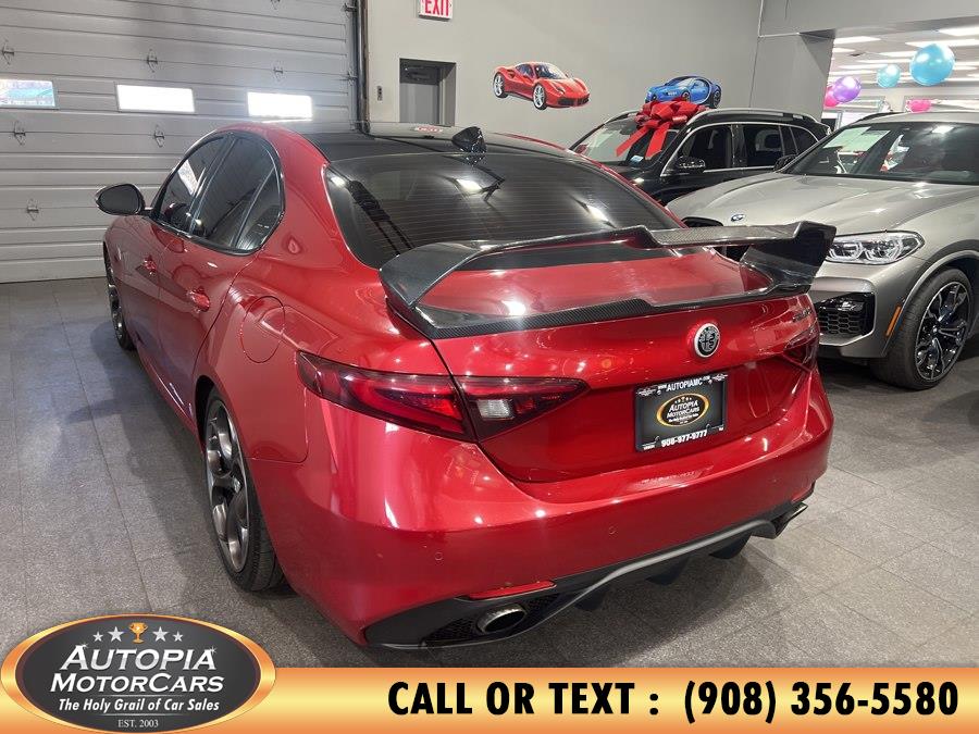 2018 Alfa Romeo Giulia Ti photo 4